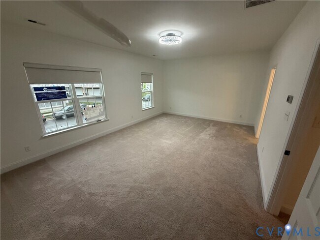 Building Photo - 7048 Dunton Rd