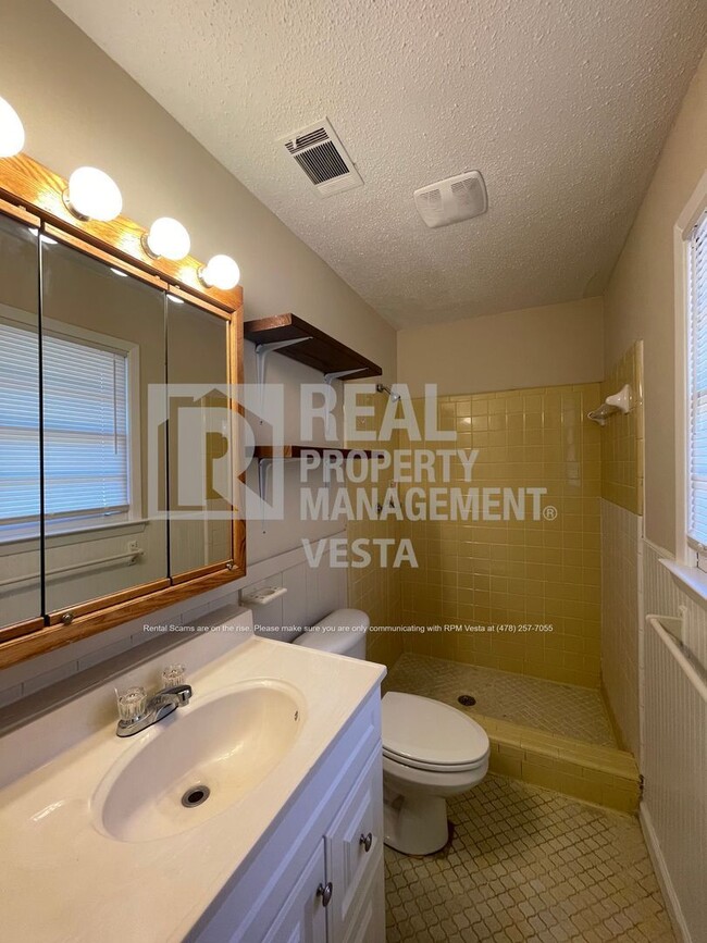 Building Photo - 102 Trippi Terrace