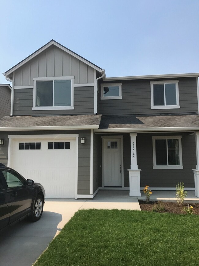 Building Photo - Beautiful Home in Bend's Desirable Farmington Reserve