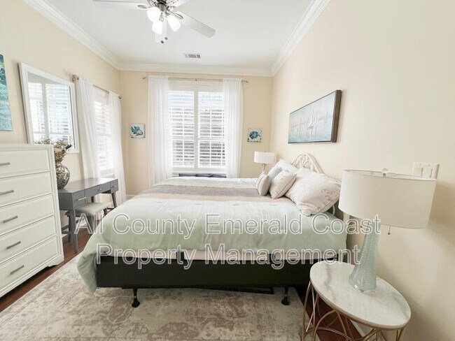 Building Photo - 420 Oak Harbour Ln