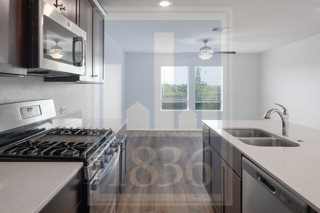 Building Photo - 7212 Sparkling Light Dr
