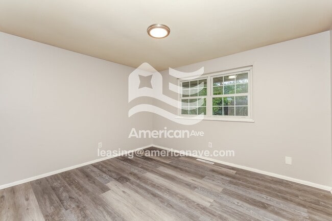 Building Photo - 5335 Flotron Dr