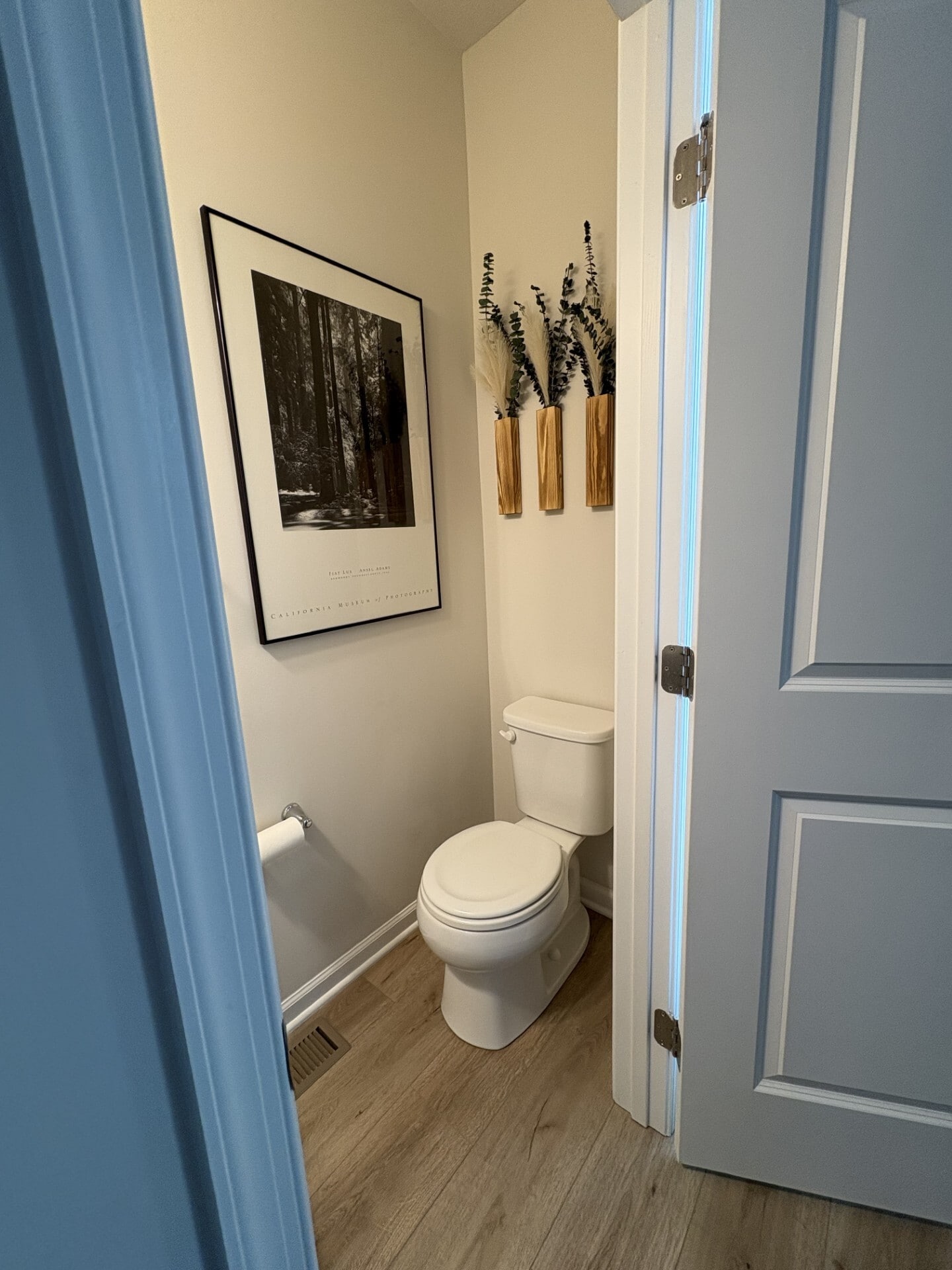 1/2 bath 2nd floor - 13 Wentworth Ln