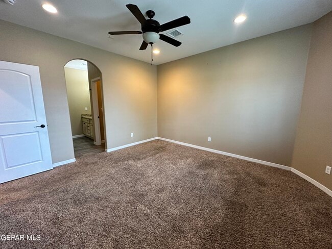 Building Photo - 12156 Chapel Hill Rd