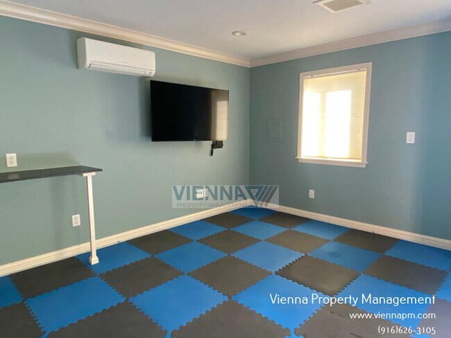 Building Photo - 3539 Buckskin Ct