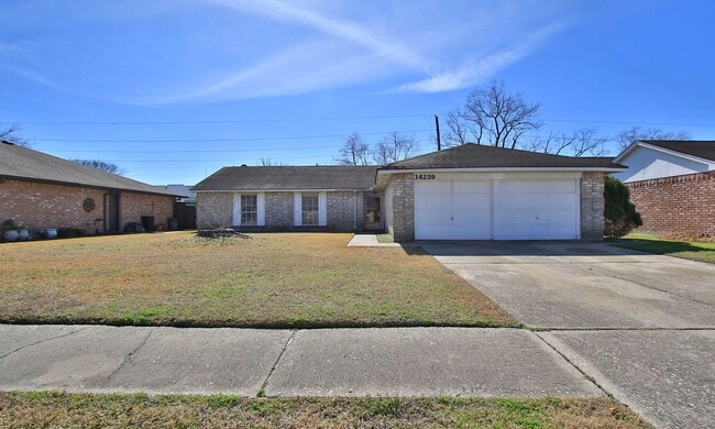 Building Photo - 14239 Montaigne Dr