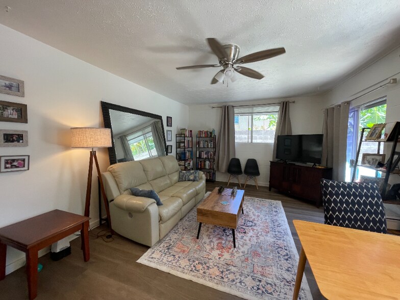 Building Photo - 6 Kahope Pl