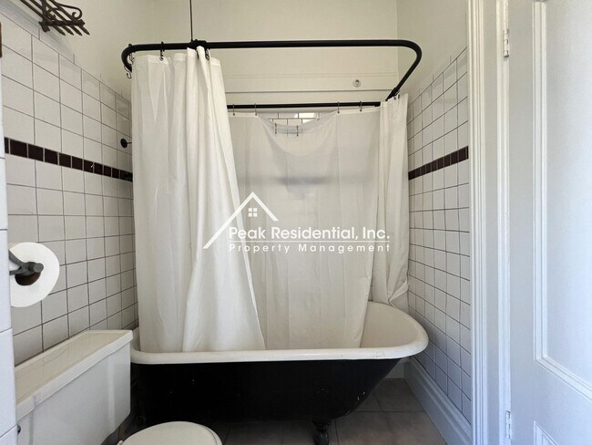 Building Photo - 14thSt610