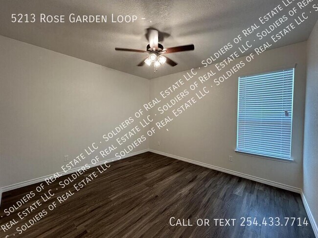 Building Photo - 5213 Rose Gdn Lp