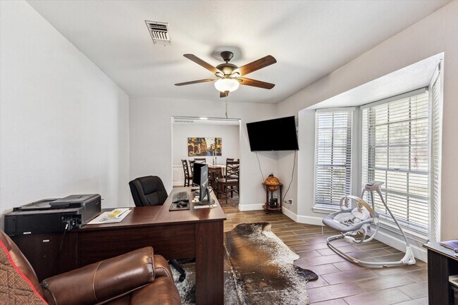 Building Photo - 12315 Whittington Dr