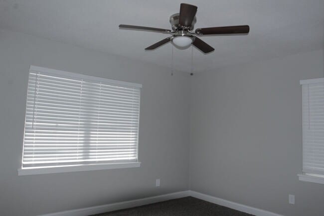 Building Photo - 6713 Pecan Park Dr
