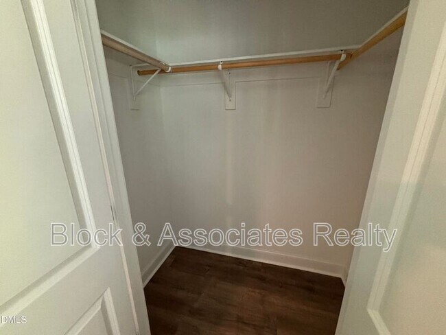 Building Photo - 5710 Parker Pnes Ct