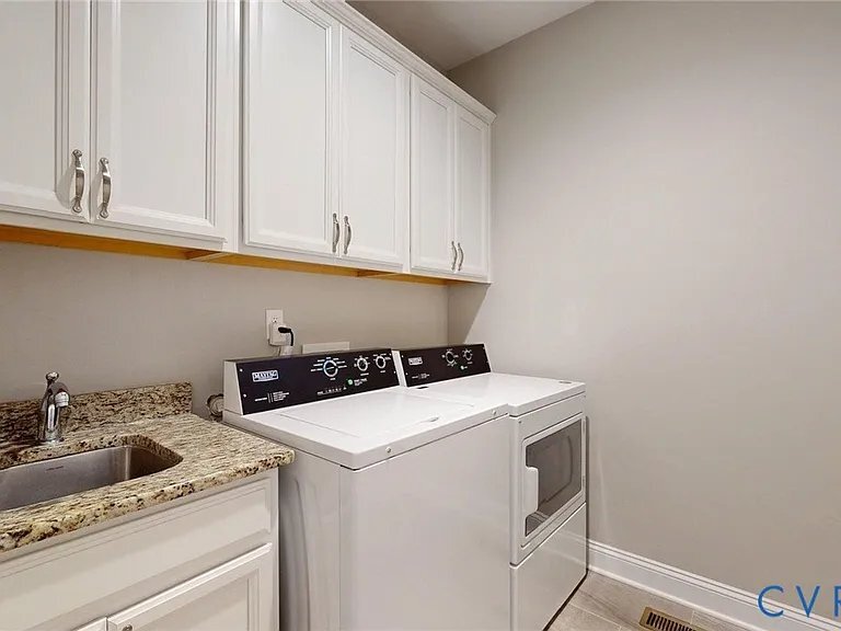 Building Photo - 9433 Amberleigh Cir