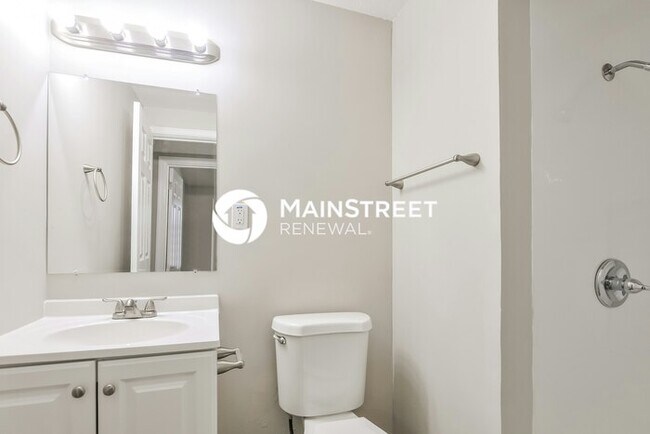 Building Photo - 3 Bedroom Pet-Friendly Home in St. Louis, ...
