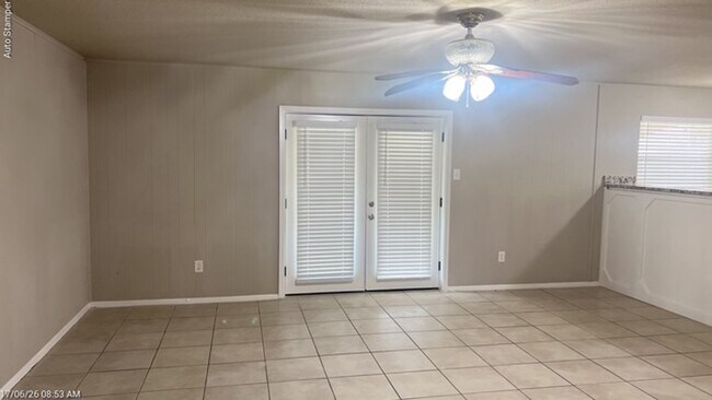Building Photo - 5809 Lance Ct