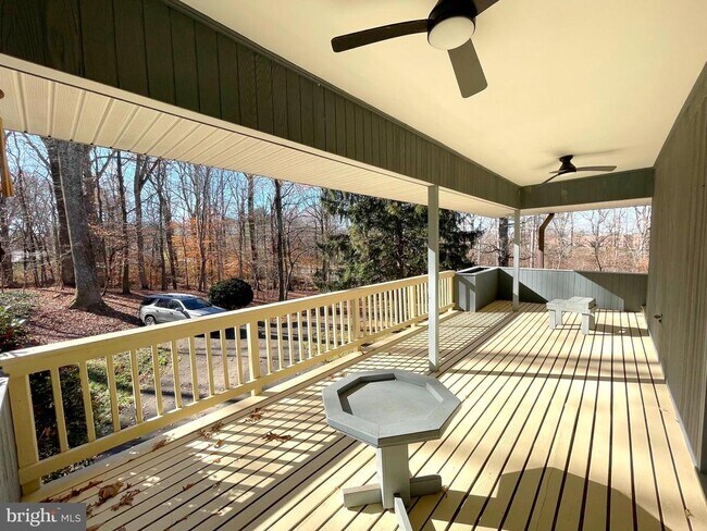 Building Photo - 9457 Boyds Turn Rd