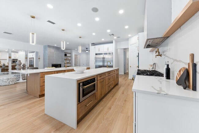 Building Photo - 8717 Estate Dr