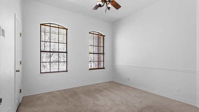 Building Photo - Private 5.5-Acre Retreat in Schoenthal Ranch – Space, Comfort & Country Living