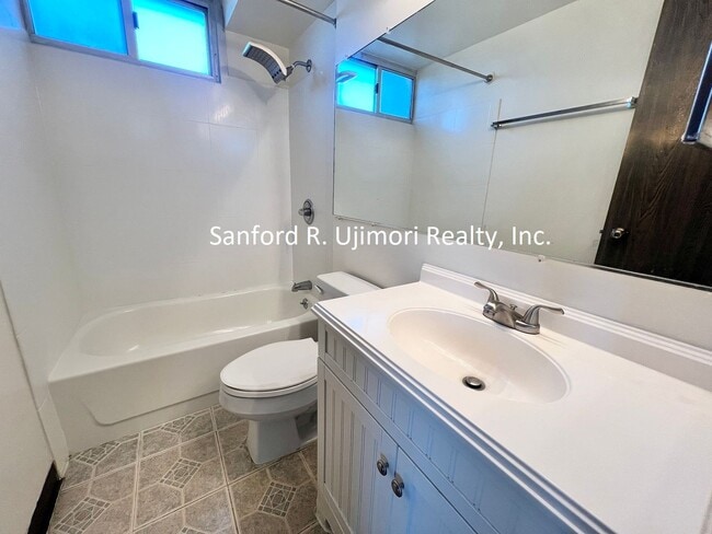 Building Photo - prsq1202