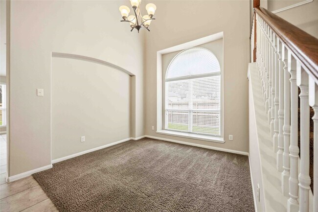 Building Photo - 950 Firthwood Ln