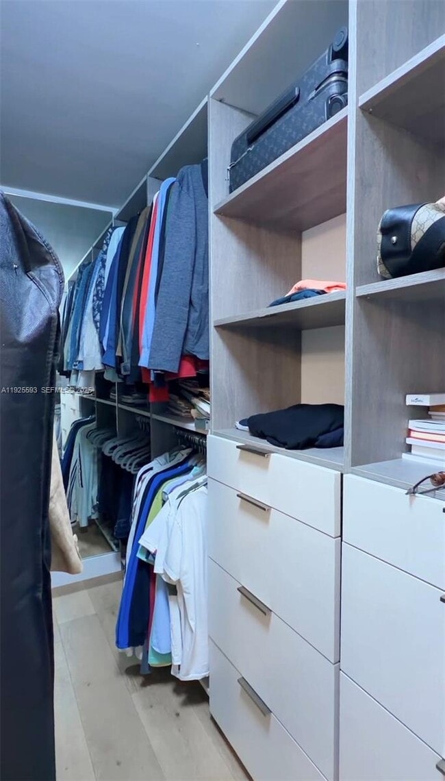 Building Photo - 16385 Biscayne Blvd