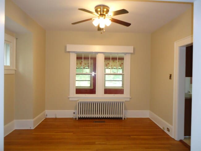 Building Photo - 1442 Greystone Terrace