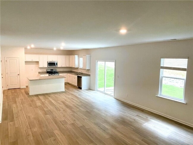 Building Photo - 290 Rivulet Dr