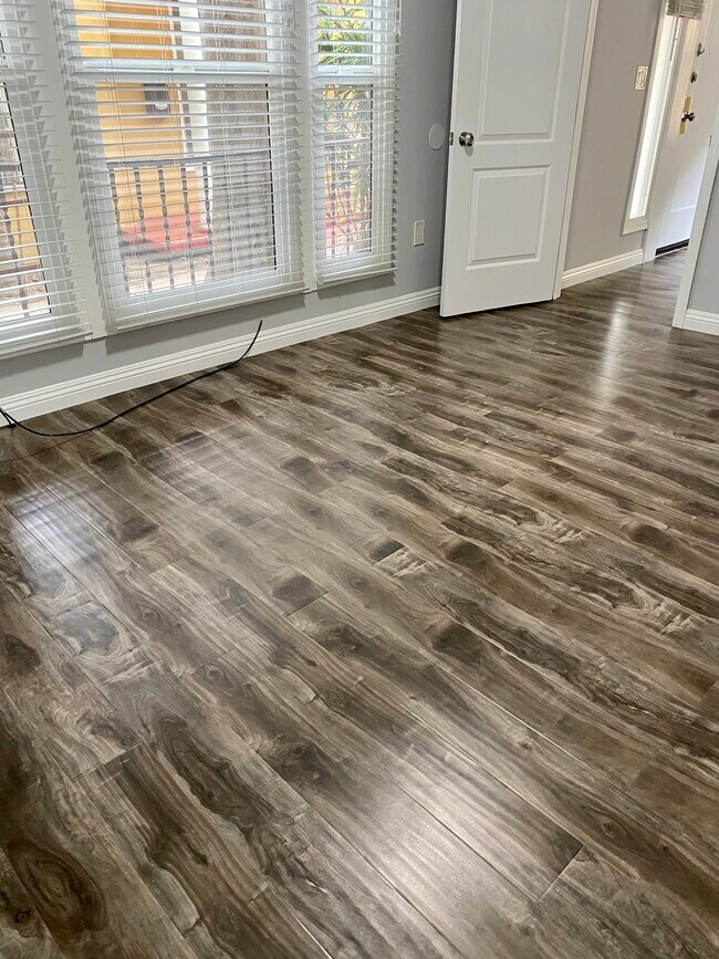 ALL NEW STUNNING FLOORS - 7284 1/2 Fountain Ave