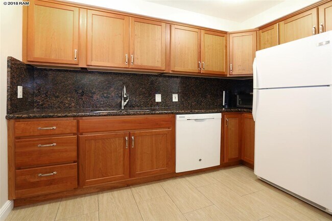 Building Photo - NICELY REMODELED- Furnished - Kalama Villa 1 Bed / 1 Bath -Central Kihei very close to the beach