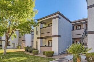Building Photo - Spacious 1 Bedroom Condo In Spring Valley ...