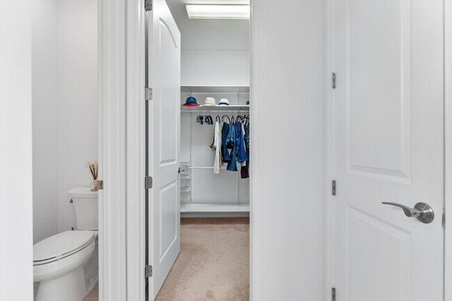 Building Photo - 4757 Roldan Ct