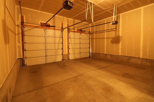 Building Photo - Traverse Mountain Home