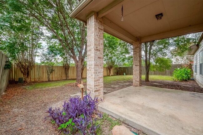 Building Photo - 1210 Gibbons Ct