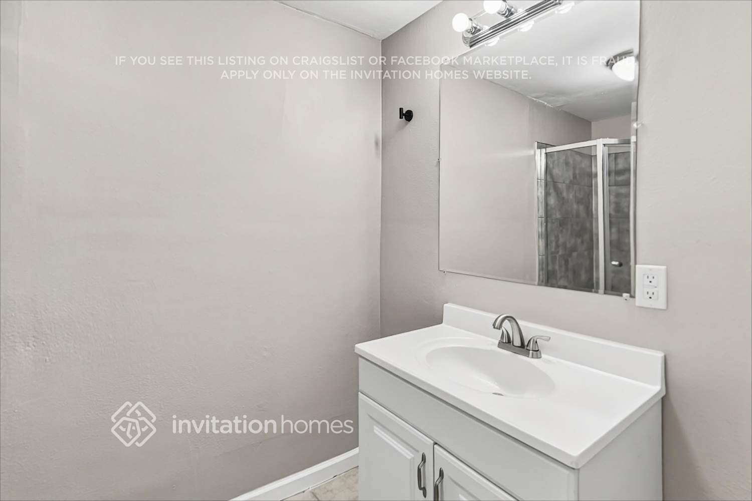 Building Photo - 9829 Kenton Cir