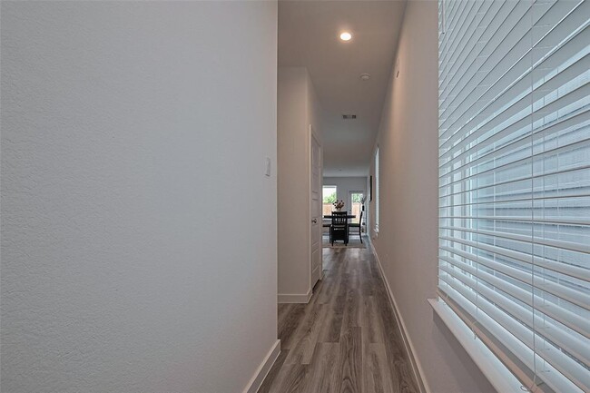 Building Photo - 10405 Hadley Pk Trl