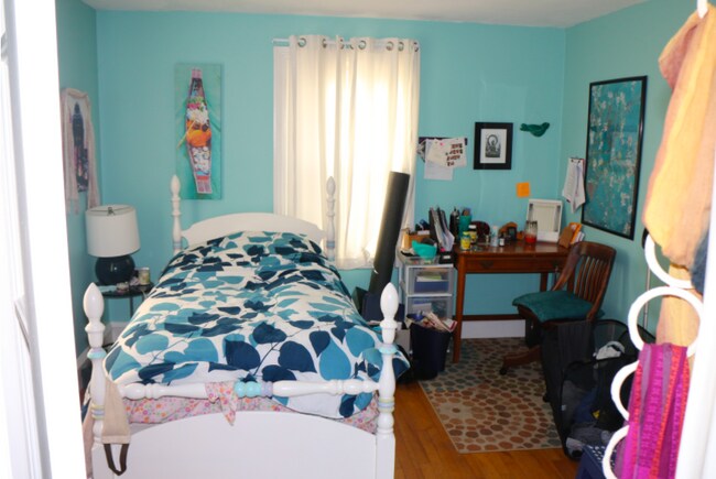 Building Photo - 165 Whitford Ave.