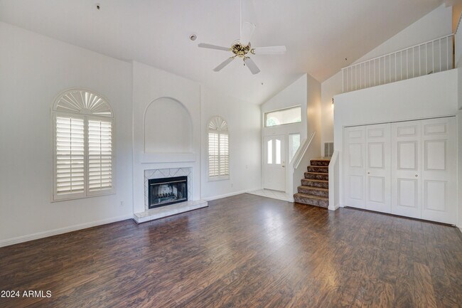 Building Photo - 8804 E Charter Oak Dr