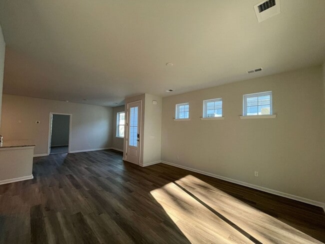 Building Photo - 149 Holloway Hill