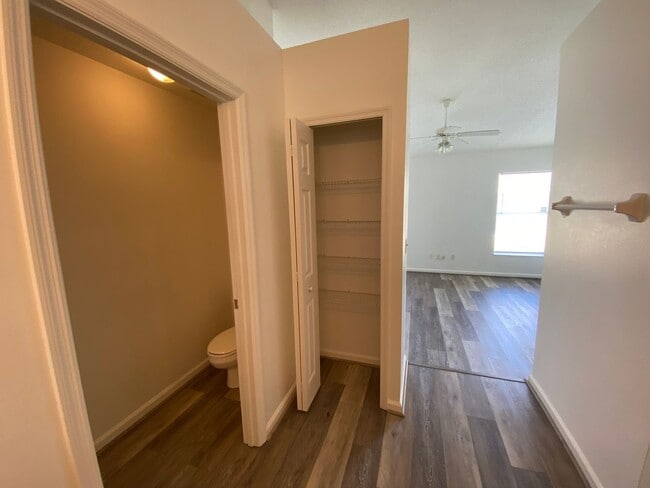 Building Photo - 15718 Bay Vista Dr