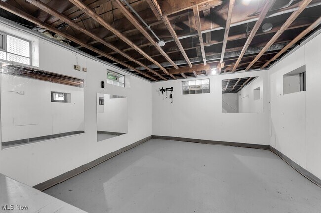 Building Photo - 21670 Wilmore Ave