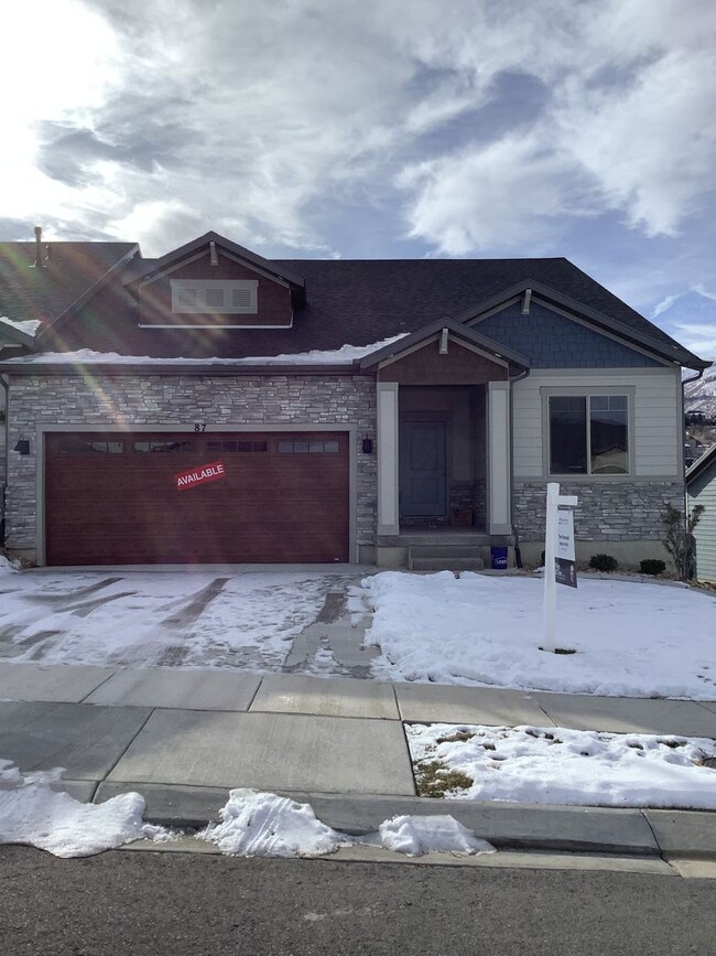 Primary Photo - Beautiful Home Nestled In The Hills Of Elk...