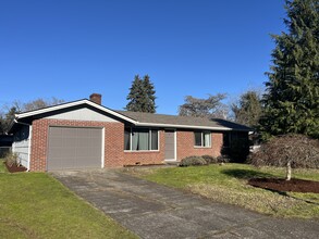 Building Photo - 7108 Tennessee Ln