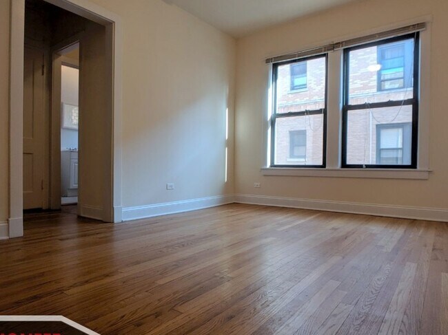 Building Photo - 2621 N Spaulding Ave