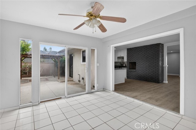 Building Photo - 13808 S Catalina Ave