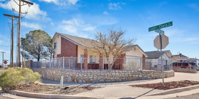 Building Photo - 11330 Loma Del Sol Dr