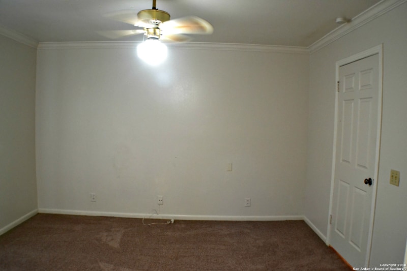 Building Photo - 165 W Rampart Dr