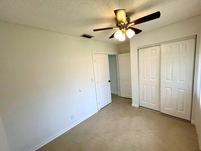 Building Photo - 7931 Southgate Blvd