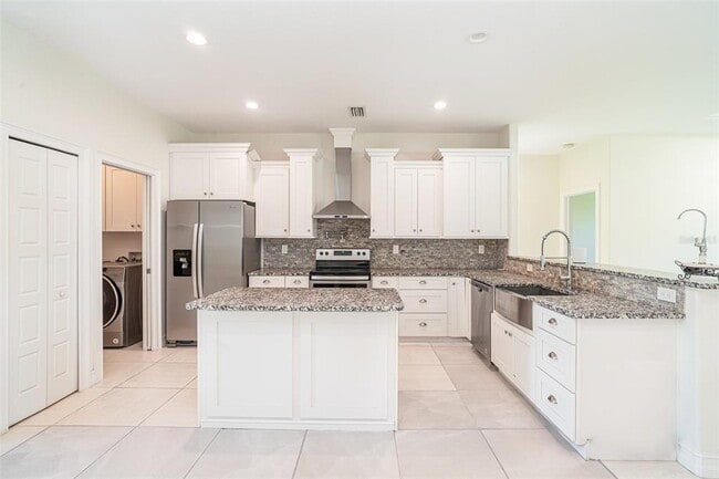 Building Photo - 3631 Roderigo Ave