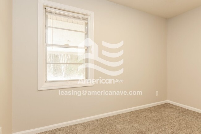 Building Photo - 1838 Emerson Ave