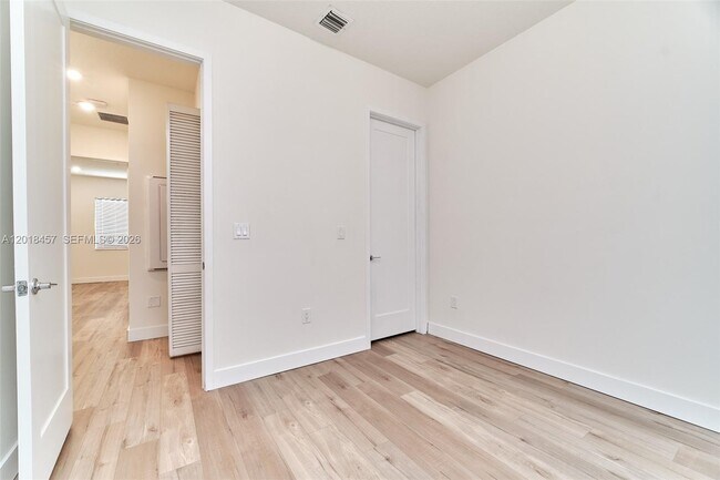 Building Photo - 10447 NW 66th St